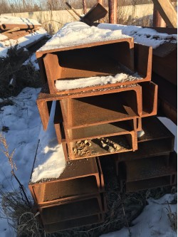 Швеллер лежалый