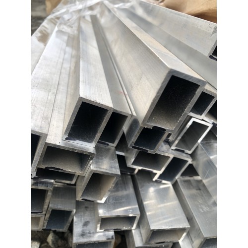 Труба алюминиевая квадратная АД31Т1 100х100х4